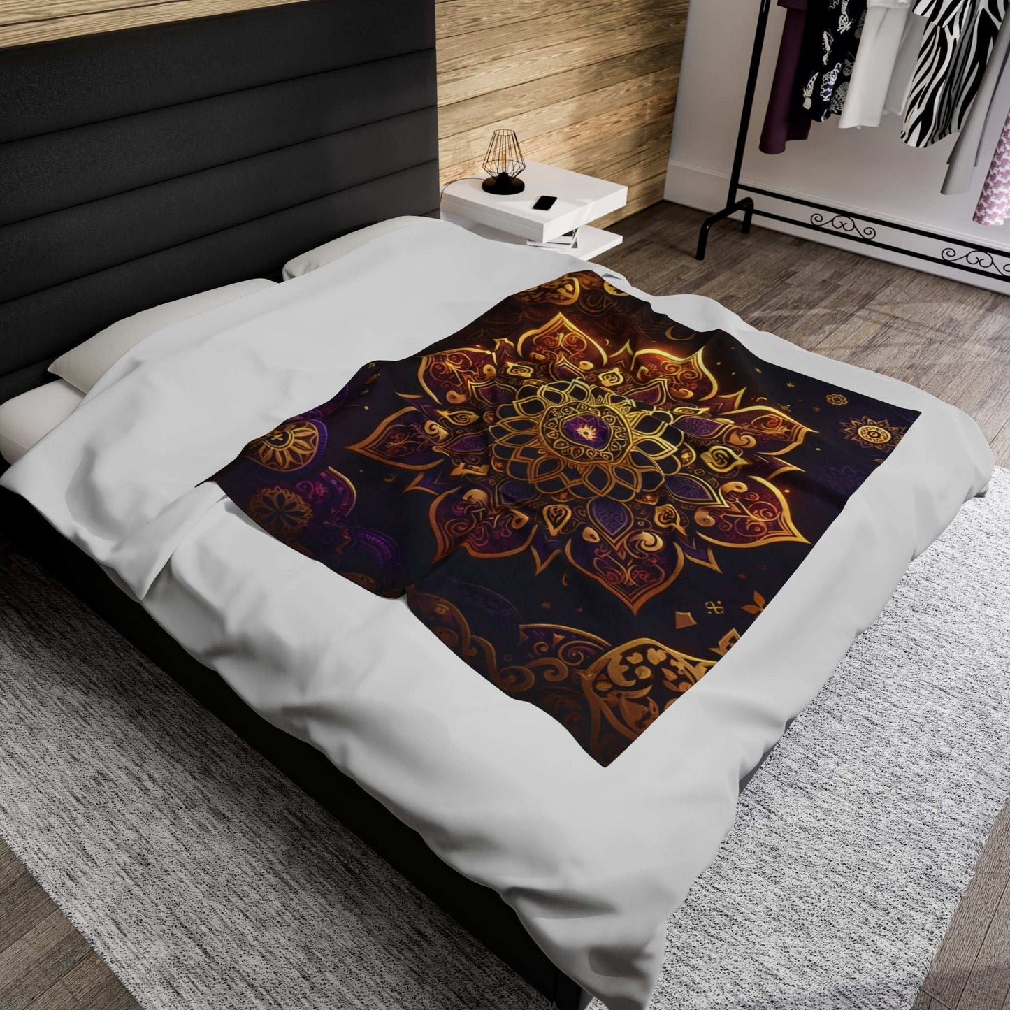 Bohemian Mandala Velveteen Plush Blanket - Cozy Decorative Throw for Home & Special Occasions