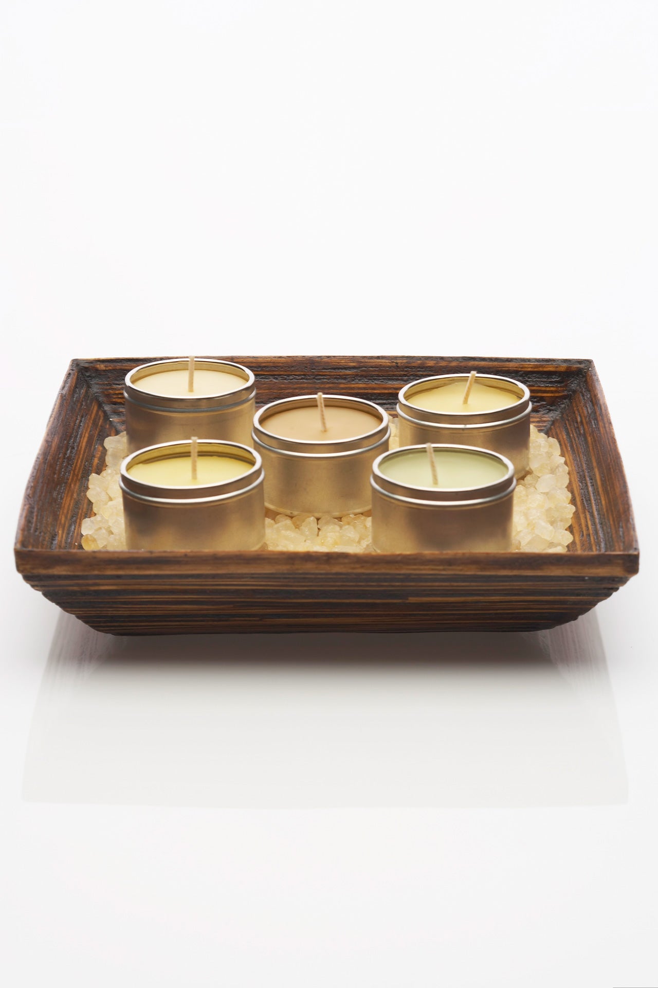 Oud & Wood  Candle Tin